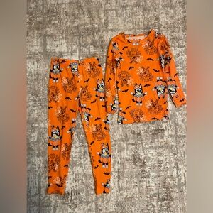 Bluey Orange Kids Halloween Pajama Set with Fun Print size 6-NWOT